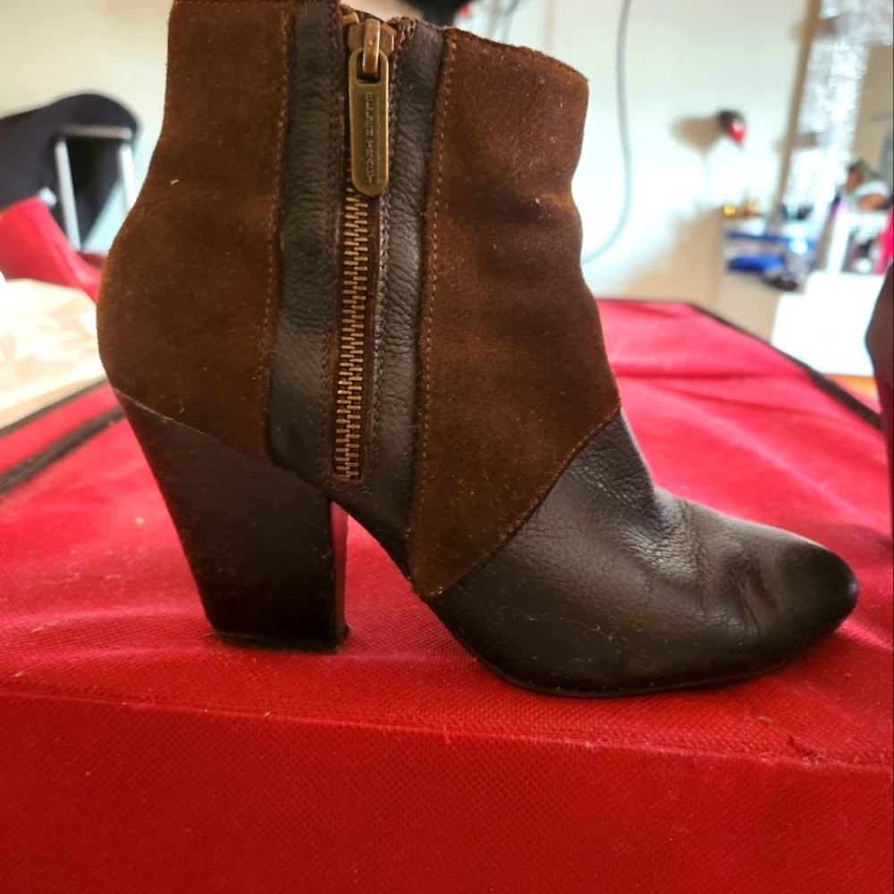Ellen Tracy ankle boots size 6.5